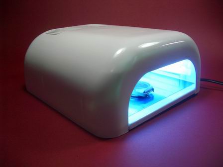 Tunnel UV-Lichthärtungsgerät mit 4 Leuchtmittel insgesamt 36 Watt 
