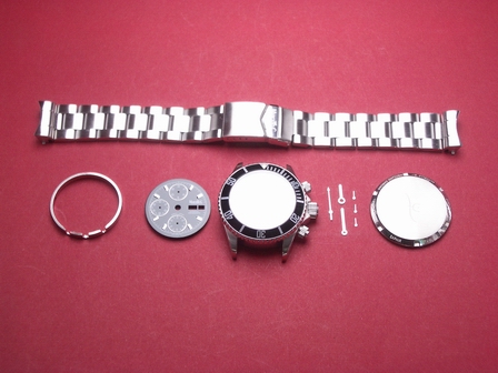 Nettuno Chronograph als Bausatz in schwarz ohne Uhrwerk für Valjoux 7750 