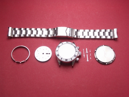 Nettuno Chronograph als Bausatz in weiß ohne Uhrwerk für Valjoux 7750 