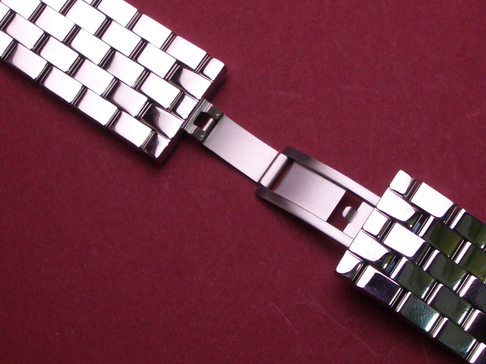 Uhren Römer | für den | verdeckter alles Schließe Werkzeug Uhrmacherbedarf Edelstahl-Armband 22mm und mit Ersatzteile
